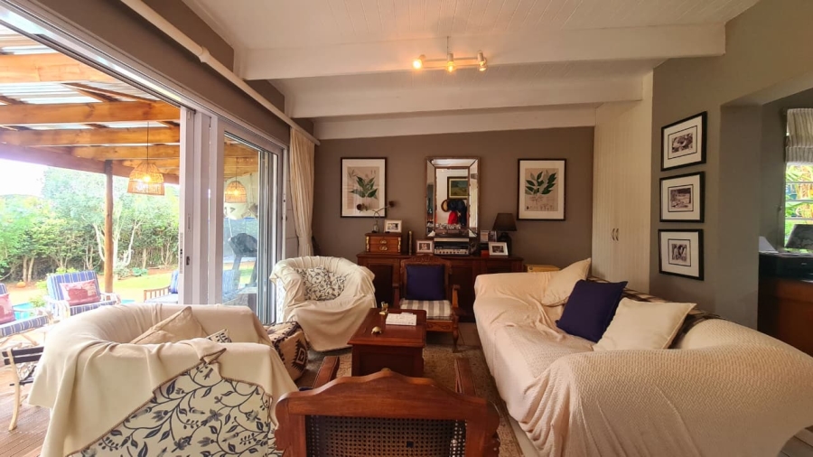 5 Bedroom Property for Sale in Merryhill Eastern Cape